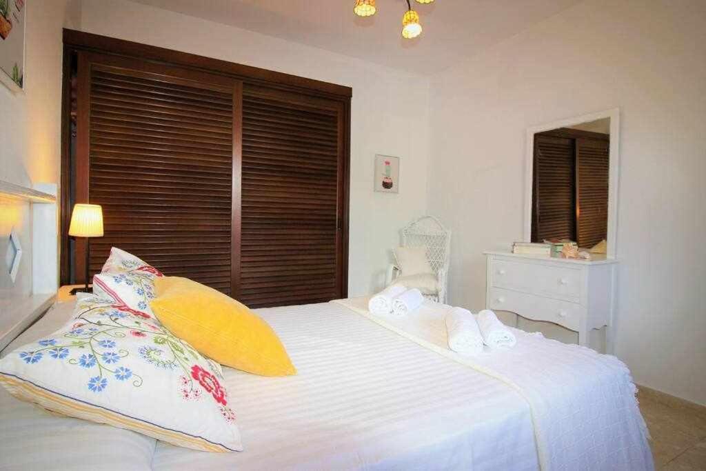 הוילה אל גולפו Casa Alejandra Con Terraza Y Barbacoa מראה חיצוני תמונה